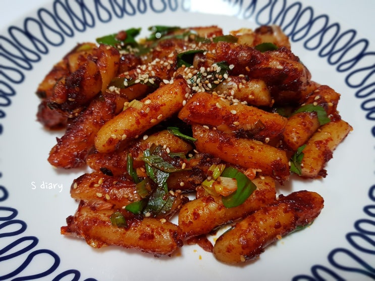 초간단 기름떡볶이 별다른 재료없이 5분이면 OK!