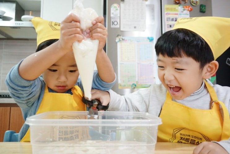 아이와 함께 우유떡 만들기