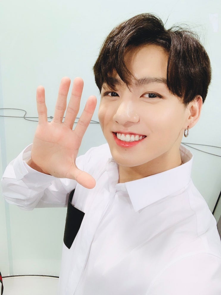 [하루기록] 4월17일, 매일바리스타룰스/BTS방탄글로벌기자회견/부산날씨/올리브영베이글칩/서면 미야 창코나베/회사이야기/칵테일 피나콜라다