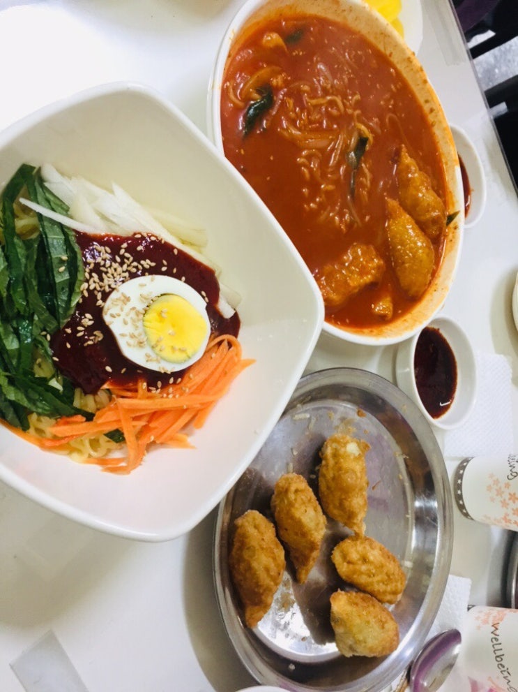 춘천 맛집 / 별미당 / 손으로 빚은 튀김만두 / 1973년부터 3대째 전통 / 분식집 / 춘천시장 맛집 / 떡볶이 라볶이 비빔라면