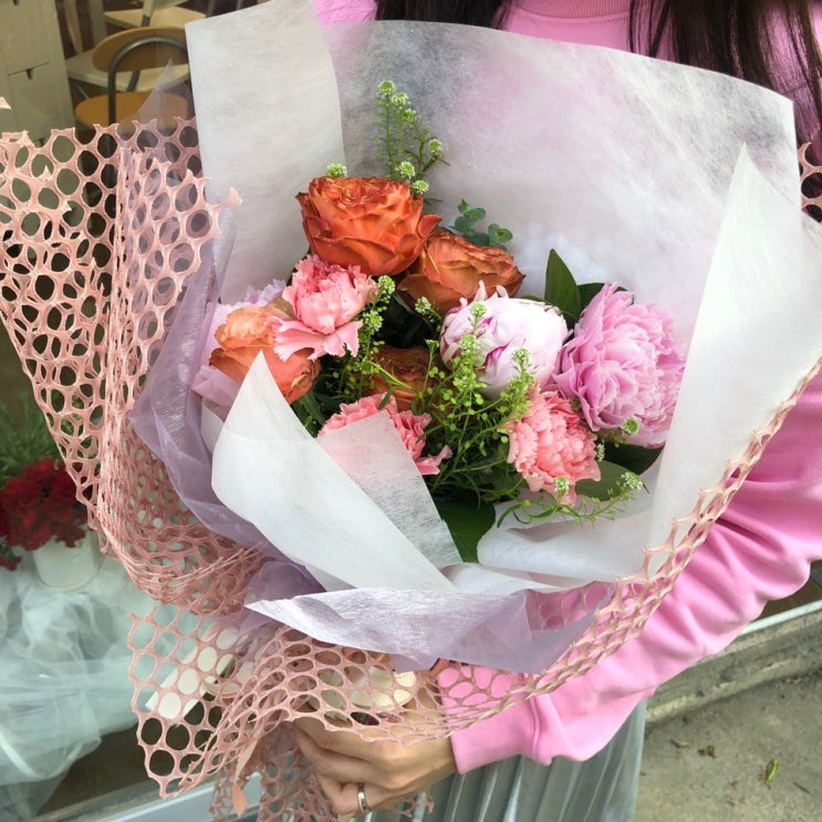 멜로디 플라워 melody flower 수서꽃집 수서로즈데이 장미꽃다발 스승의날 카네이션