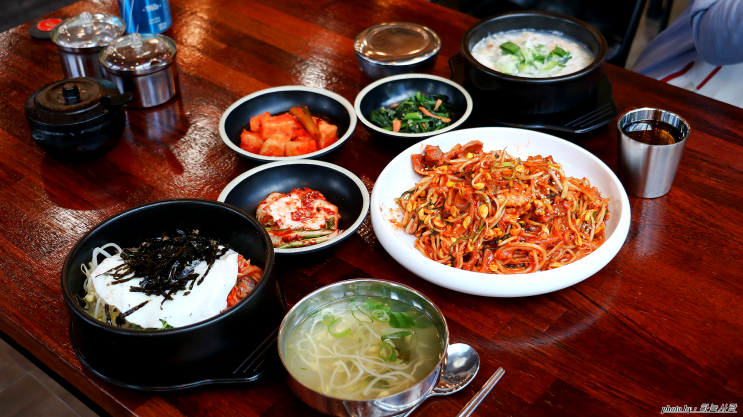 아산 스파비스 맛집 콩시루 황태 해장국 시원하네요.