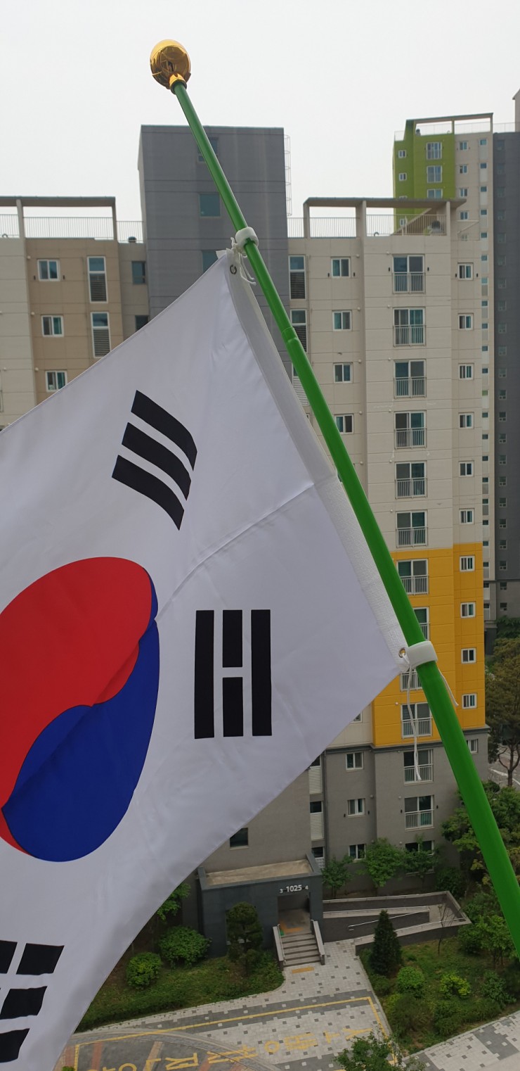 6월 6일 현충일 태극기다는법
