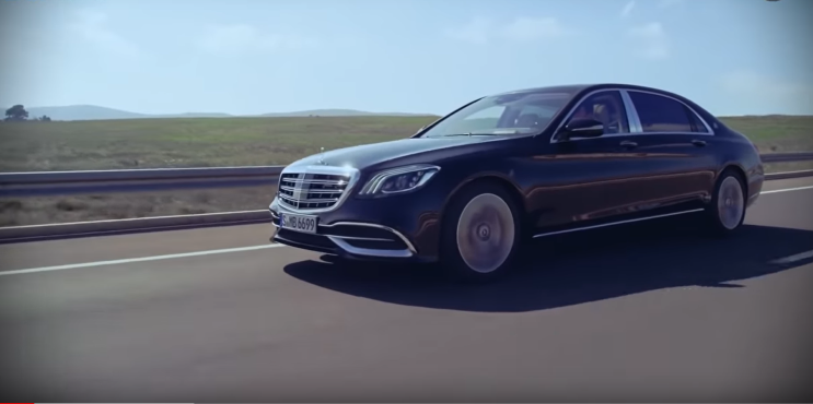 2019 벤츠 마이바흐 S650 기반으로 한 브라부스 로켓 900 (6.3 V12 트윈터보) AMG