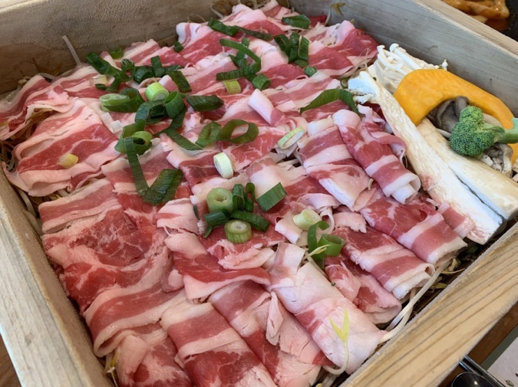 [서산 호수공원 맛집] 인생 처음 먹어본 소고기 편백나무찜/ 여기 폰즈 소스가 넘 맛남 <도토리 편백집 서산 호수공원점>