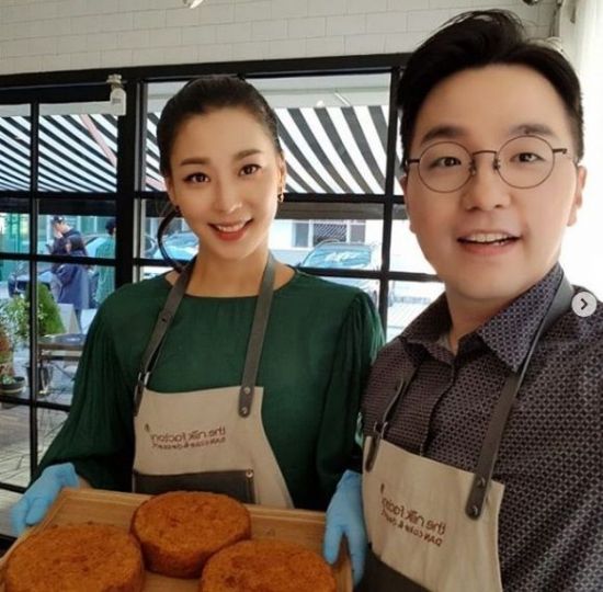 한고은 나이 남편 신영수 한의사집안 임신 성형전