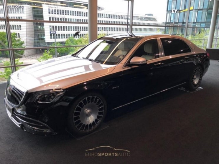 2019 벤츠 마이바흐 S560 듀오톤: 한층 더 진화된 벤츠 S560 리뷰