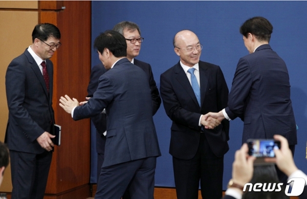 조국 떠나고 KAI 김조원 등장
