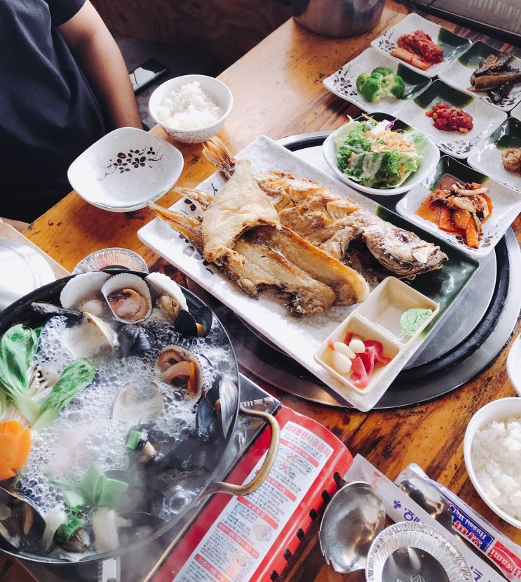 무의도 맛집, 소나무회식당(선영이네)  바다를 보며 모듬생선구이에 조개탕까지 즐길 수 있는 곳!