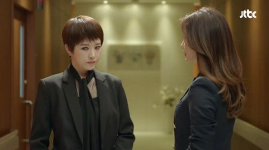 품위있는 그녀드라마 '품위있는  후회가 없네요