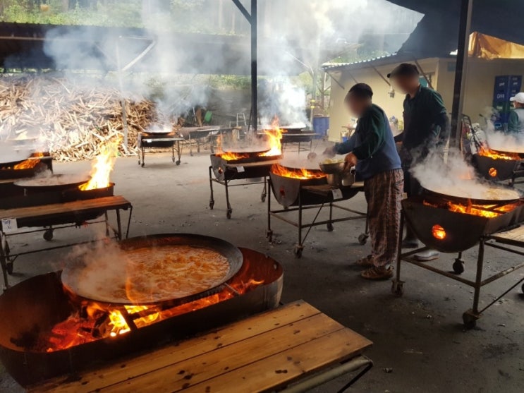 가평 솥뚜껑 닭볶음탕/가평 가마솥 닭볶음탕 - 가평 산골농원(가평 이영자 닭볶음탕 맛집) 메뉴 및 가격
