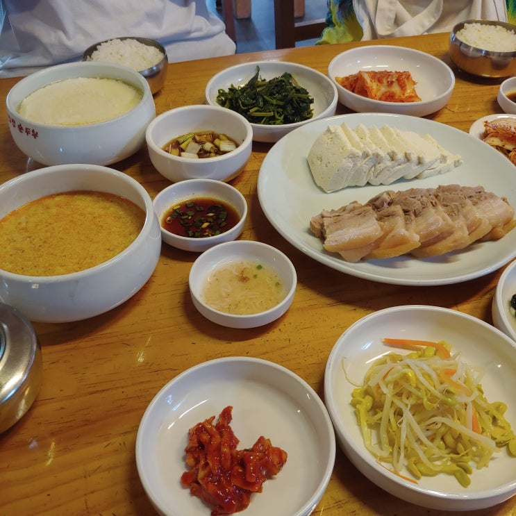남양주 기와집순두부 앤 마담파이 드라이브