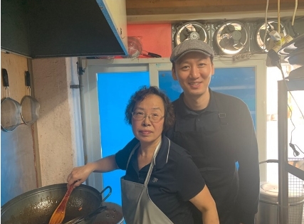 생활의 달인 춘천 닭강정 택배 가격 은둔식당 닭강정집 위치 어디 아몬드 검은깨 청양고추 육림고개 닭집 춘천 육림닭강정 690회 생활의달인 춘천닭강정 은둔식달 박경희 김주형 9월30