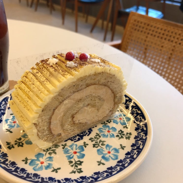 남포동 킴스떡볶이/남포문고 cafe n.p/영화 범블비