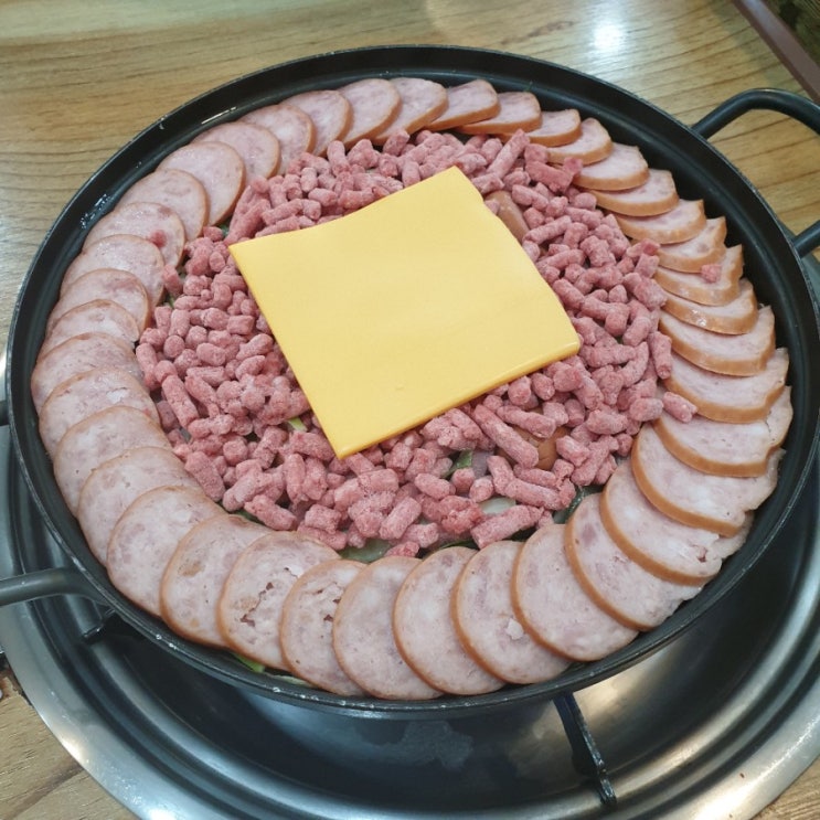 [수원] 인계동 맛집/햄폭탄부대찌개 :: 이나경송탄부대찌개