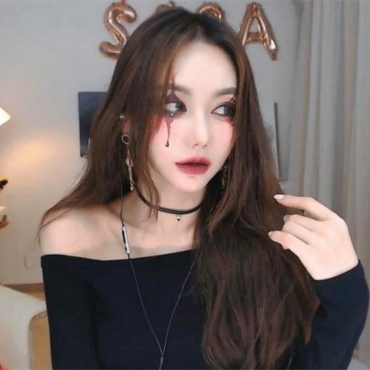 브레이브걸스 출신 BJ박서아 할로윈맞아 섹시방송