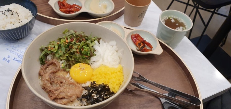[오늘의 식사] 합정 메세나폴리스 행복은 간장밥
