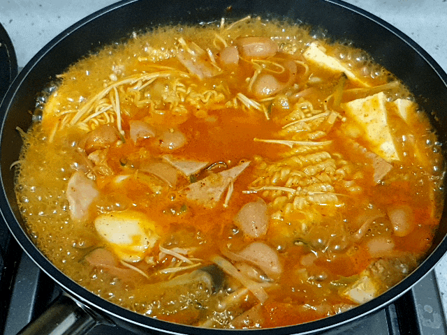 [위례 부대찌개] 땅스부대찌개 강추! (테이크아웃 전문점)