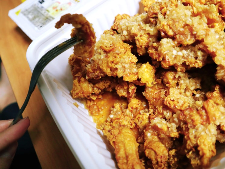 노랑통닭 알싸한 마늘치킨 + 눈꽃치즈떡볶이 jmt조합