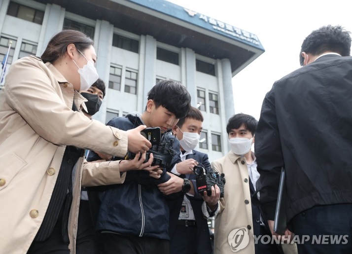 부따 강훈 얼굴 및 신상공개 처분 신청 기각 포토라인 얼굴드러내 진심사죄