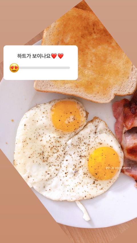 서양식 아침식사, 우리의 브렉퍼스트 breakfast 메뉴 브런치 토스트, 베이컨 계란후라이 하트뿅뿅