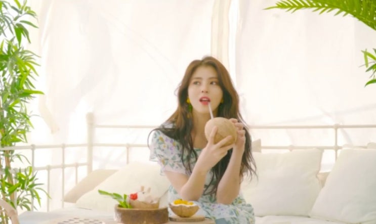 한소희 타투 제거 울산여고 졸업사진