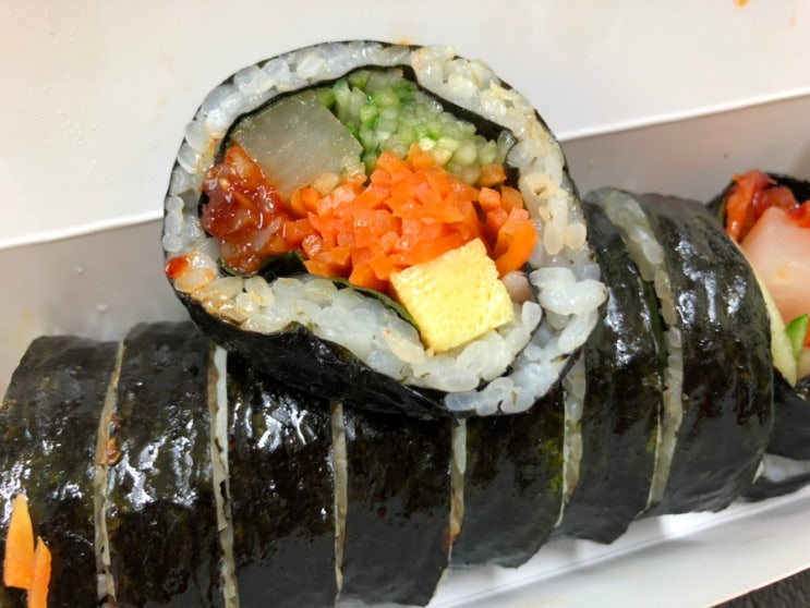 인천논현역맛집 얌샘김밥에서 진미오징어채김밥 포장해서 뇸뇸!