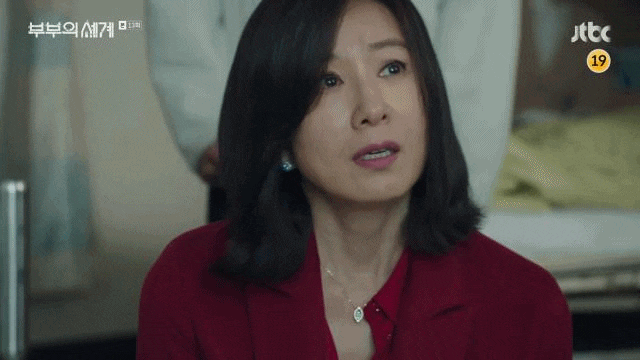 부부의 세계 13회 김희애 귀걸이 - 스와로브스키 Sunshine 스터드 블루 귀걸이