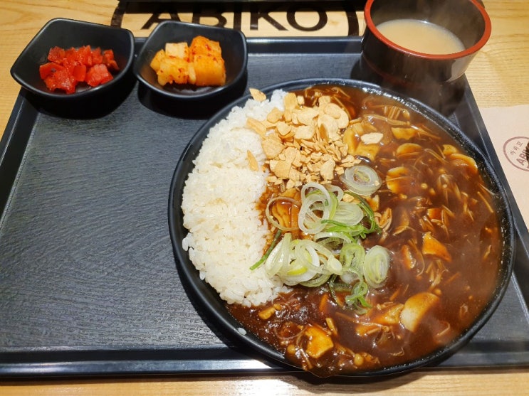 매운 카레 먹고 스트레스 풀고 싶을 땐! 일본 카레 전문점 강남 