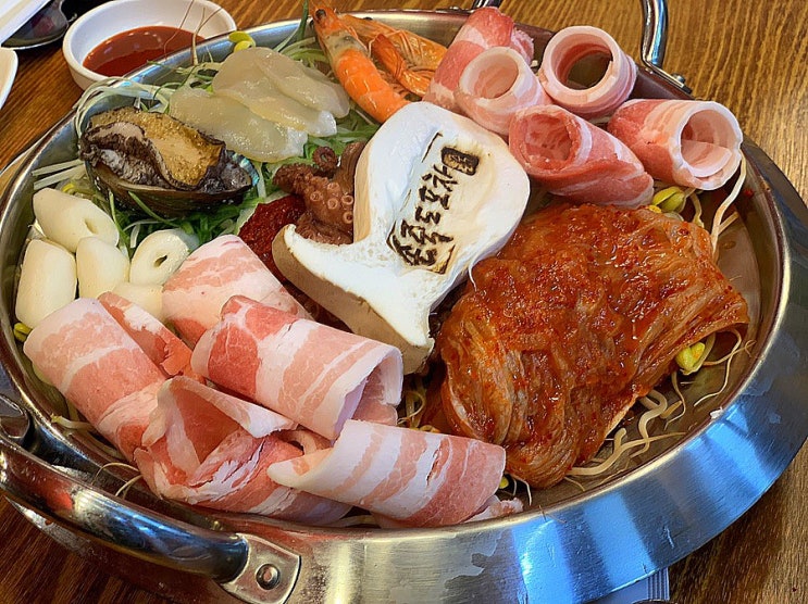 여수 낭만포차 술집 손죽도 포차, 돌문어삼합 딱새우와 함께 여수밤바다 즐기기