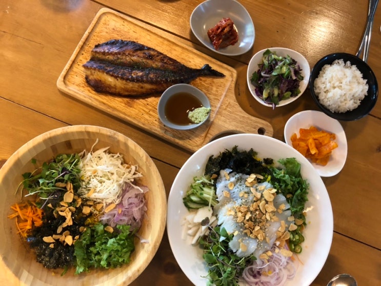 서귀포 올레시장 맛집 중섭이네식당 고등어 덮밥, 한치물회