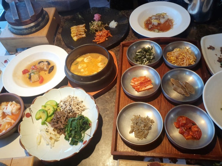 가족모임으로 제격인 삼산동 한식정식만파식적
