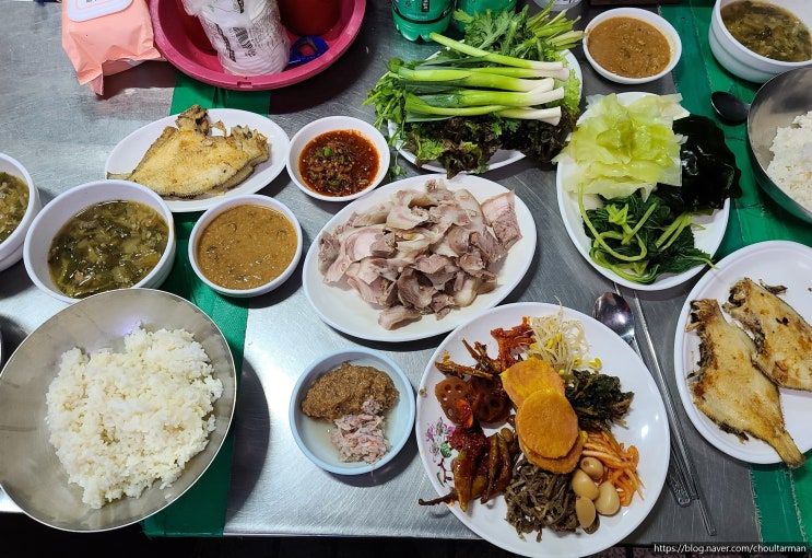 동래시장 진양호식당 - 돼지머리고기와 시장 안 부산뷔페