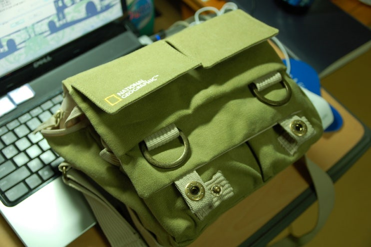 NATIONAL GEOGRAPHIC NG2345-Midi Shoulder Bag (For Small Digital/SLR ...