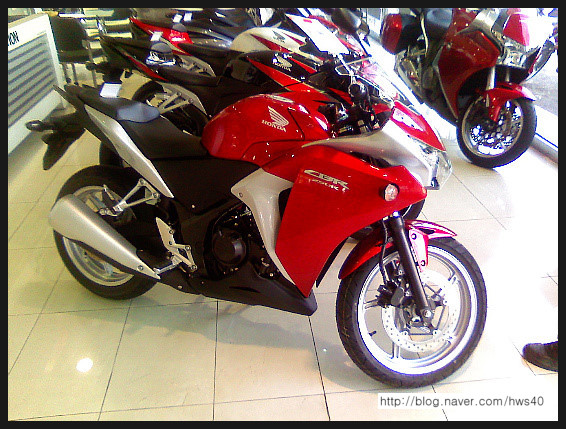 CBR 250R 시승하러 광주혼코를 다녀왔습니다. : 네이버 블로그