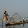 미얀마, 인레호수/물에 떠 있는 밭과 한쪽 다리로 배를 젓는 뱃사공 *- 14번째 이야기 -*