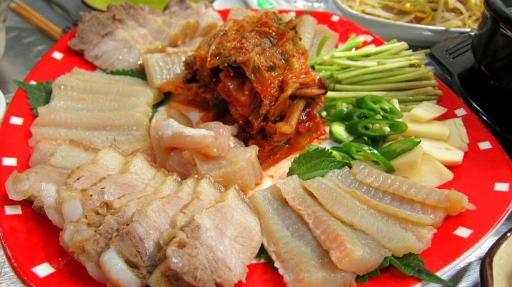신논현역 근처 저렴한 홍어 삼합 먹기! '홍어 친구 탁이' : 네이버 블로그