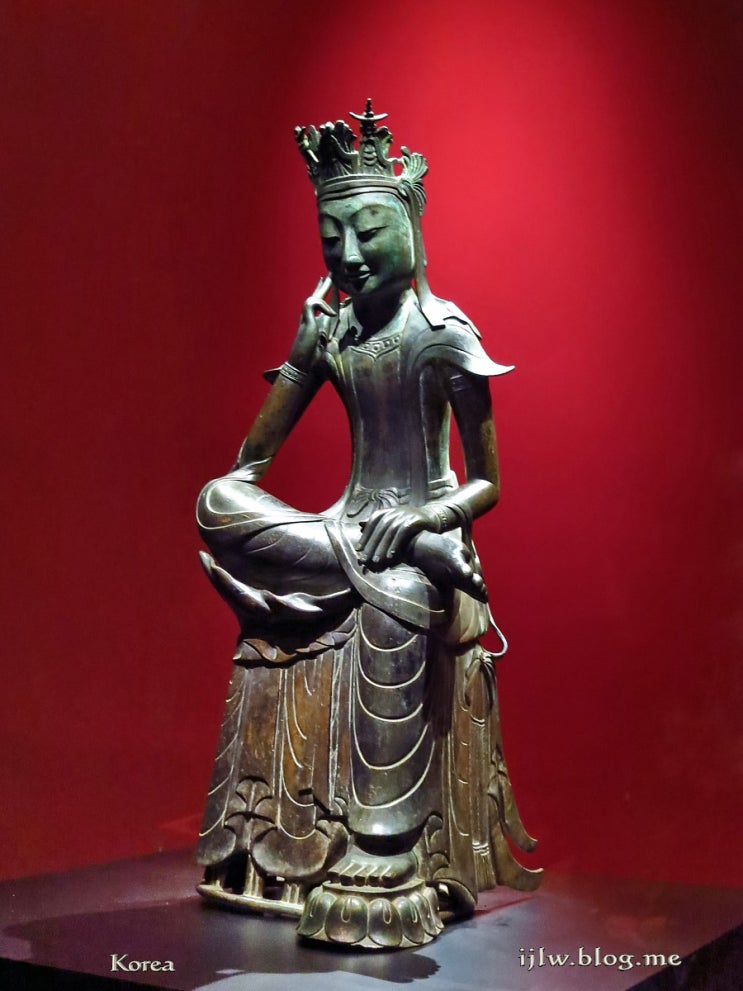 금동미륵보살반가사유상 金銅彌勒菩薩半跏思惟像 국립중앙박물관 Bodhisattva Statue In National