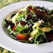 Plum and Green Salad with Mango Vinaigrette (망고소스 자두 샐러드)