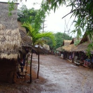 치앙라이 가는 길 - 카렌족 전통마을