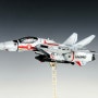 1/48 마크로스 발키리 VF-1J