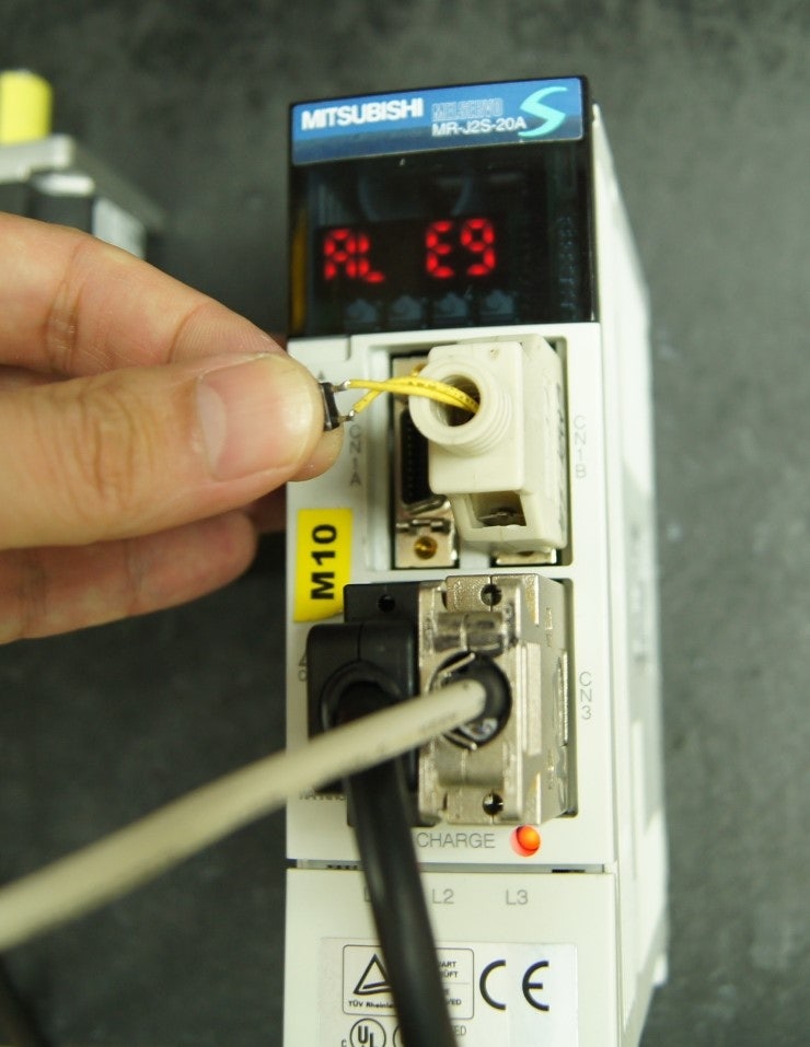미쓰비시 MR-J2S-20A AL E9 알람 E9 고장수리 합니다. : 네이버 블로그