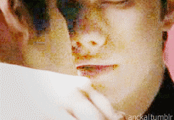 글리 시즌 5 커트와 블레인의 키스