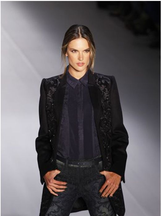 산후 반년에 속옷 모델에 복귀 알레산드라 앰브로시오 産後半年で下着モデルに復帰 アレッサンドラ アンブロジオ 네이버 블로그