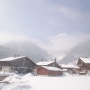 스위스 융프라우[ Jungfrau ]산이 보이는, 쉔뷰엘[ Schönbüel ]산 일명 하이디 산 이라고 부르기도 한다. *1*