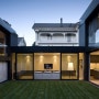[건축디자인] 도심 속의 오아시스, 중정형 주택 by Architex [뉴질랜드 집/블랙 인테리어]
