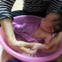 신생아목욕 아기목욕시키는 방법 어렵지않아요^^