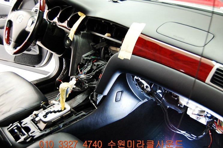 [수원수입차네비게이션매립 렉서스 ES330 네비매립 렉서스ES330 블랙박스 ]렉서스 ES330 런쯔 FS2 보이스 올인원 네비 ...