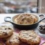 [초코칩쿠키 베이킹] 오트밀 초콜릿칩 쿠키: 크림치즈넣고 만들어 완전 부드러운~