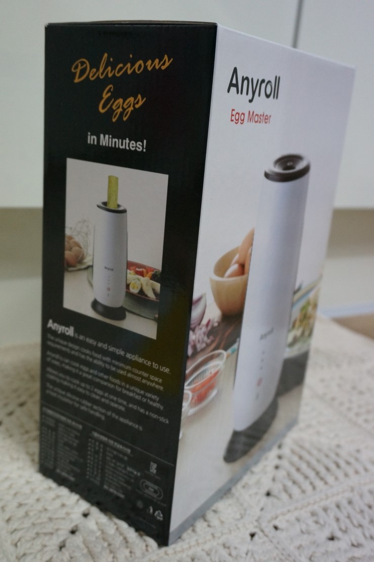 Rollie Eggmaster makes eggs on a stick